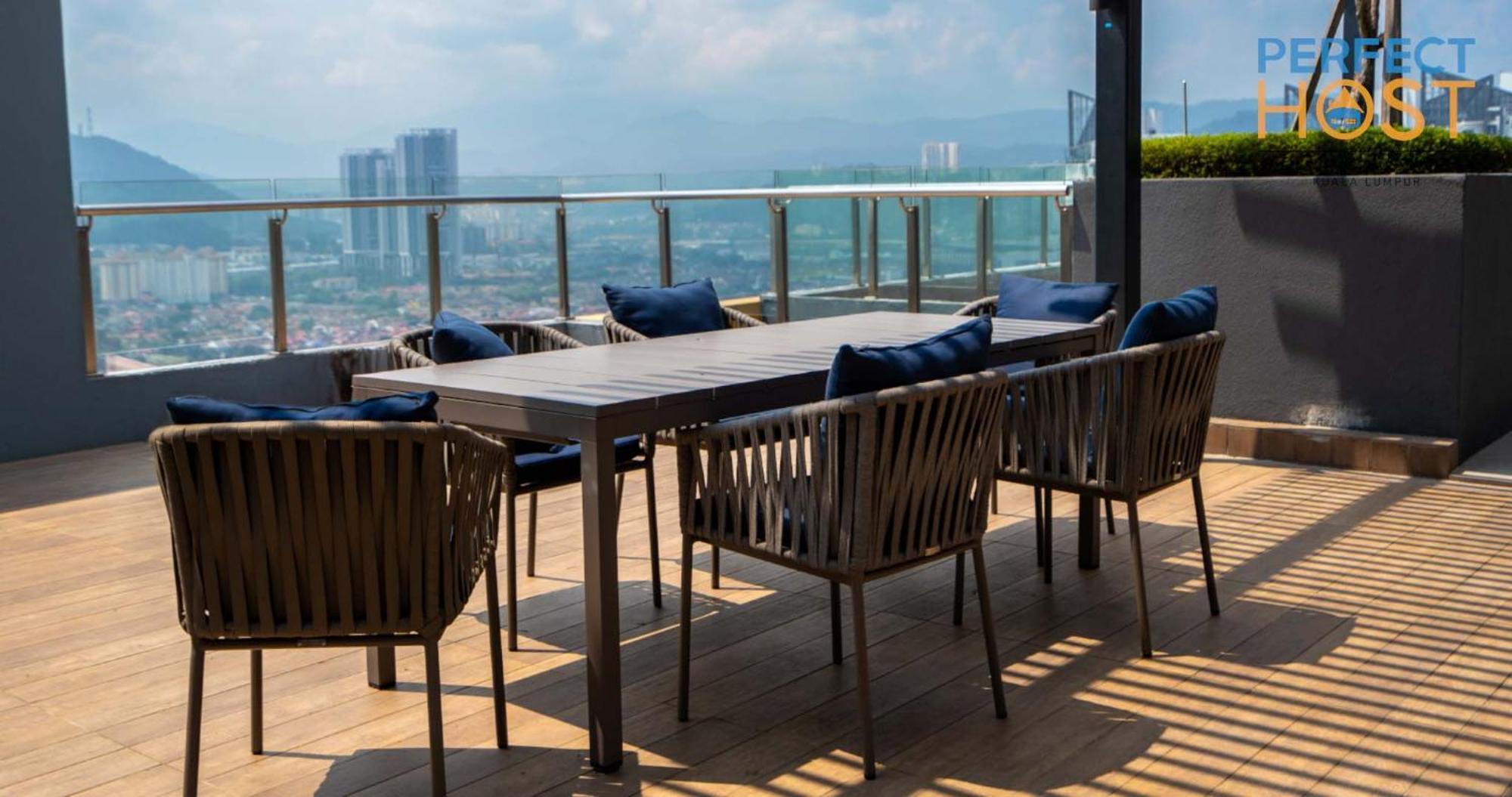 Neu Suites @ 3Rdnvenue By Perfect Host Kuala Lumpur Bagian luar foto